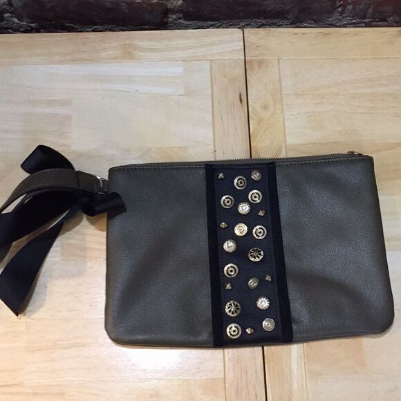 Brand New wristlet - Picture 1 of 2